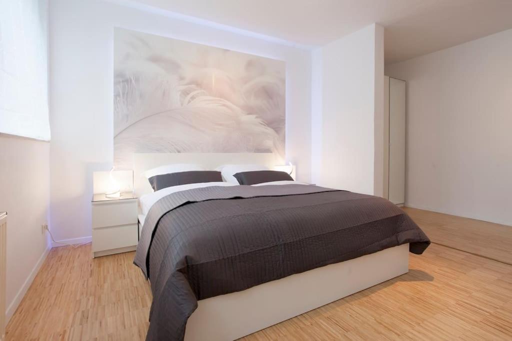 Exclusive 2-Room Souterrain Apartment Norimberga Esterno foto