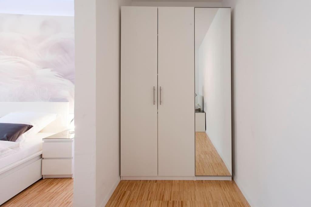 Exclusive 2-Room Souterrain Apartment Norimberga Esterno foto
